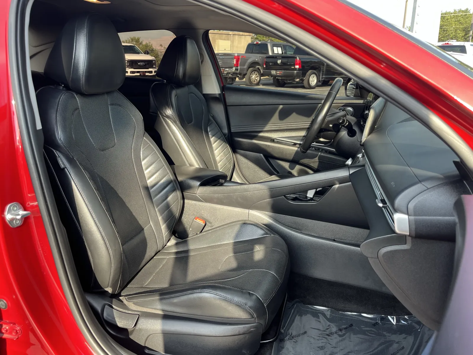 Hyundai Elantra photo 28