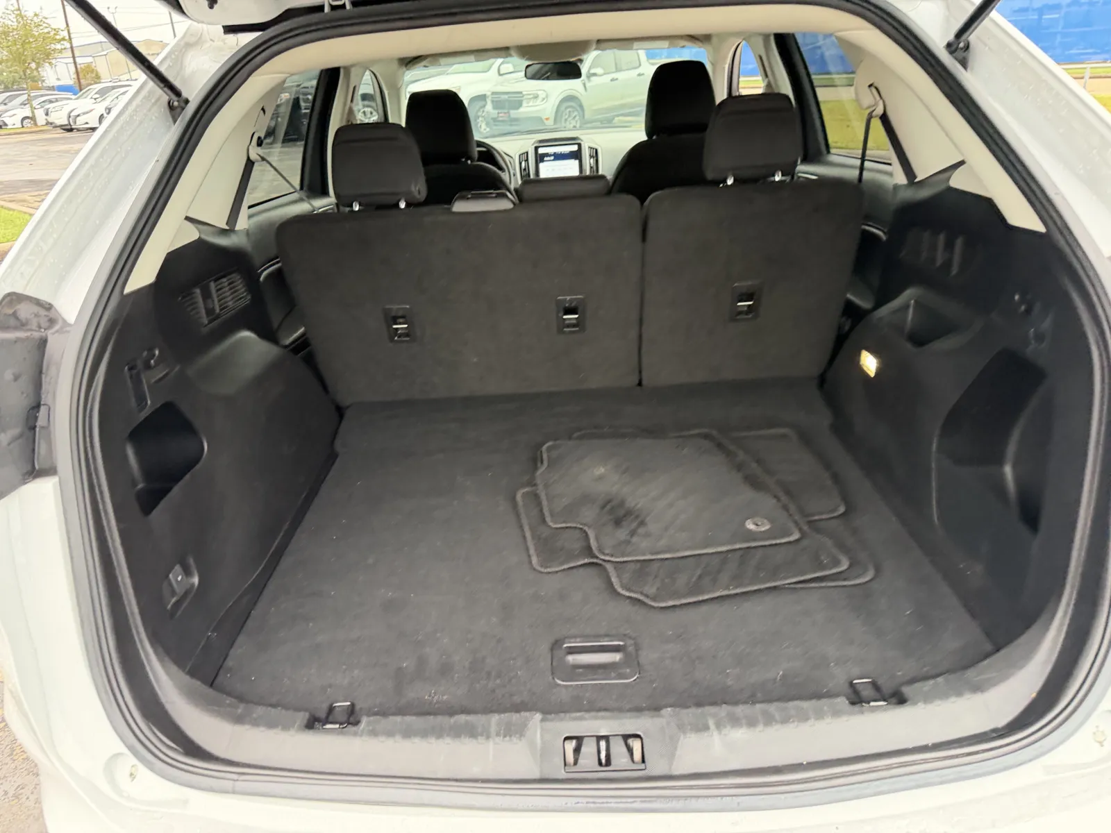 Ford Edge photo 23