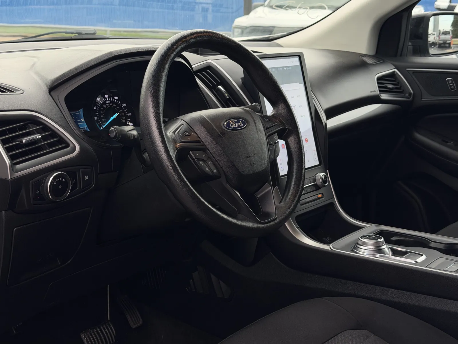 Ford Edge photo 14