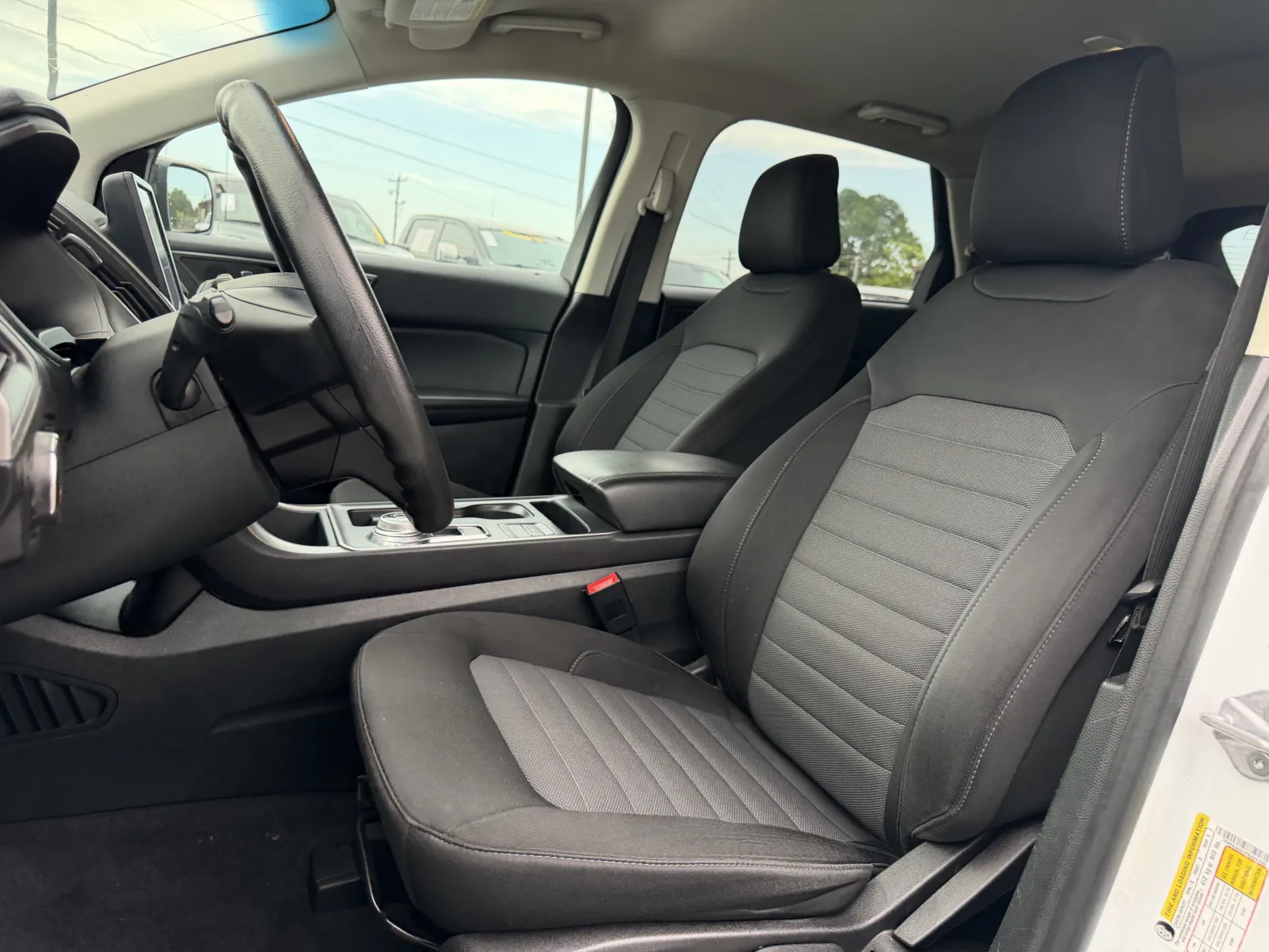 Ford Edge photo 15
