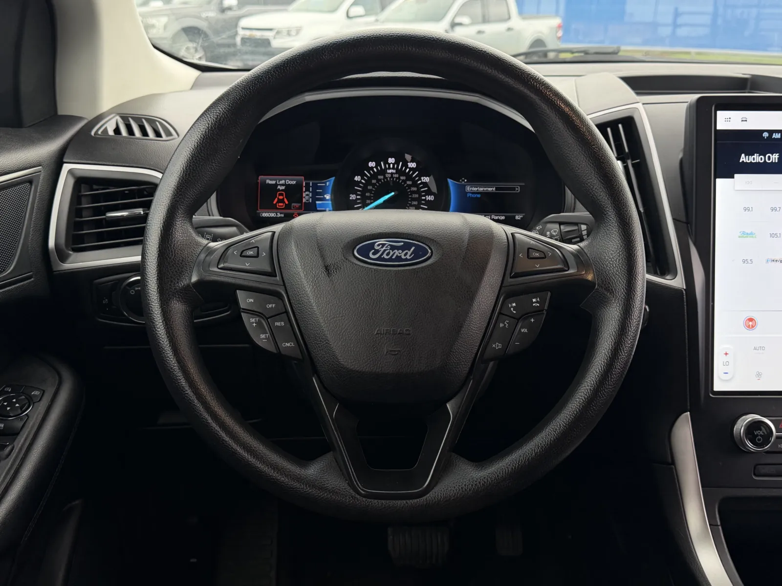 Ford Edge photo 6