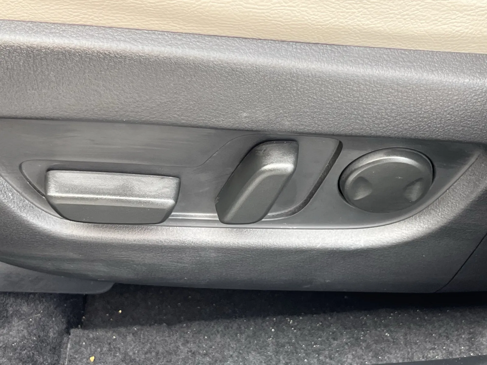 Mazda CX-90 photo 28