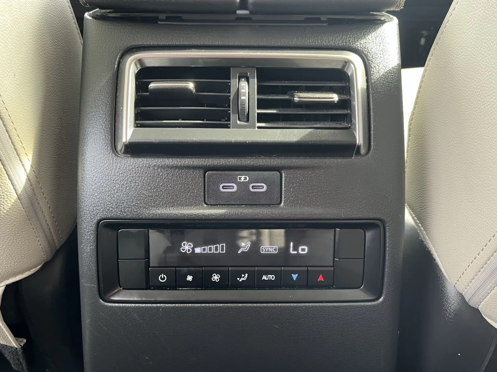 Mazda CX-90 photo 27