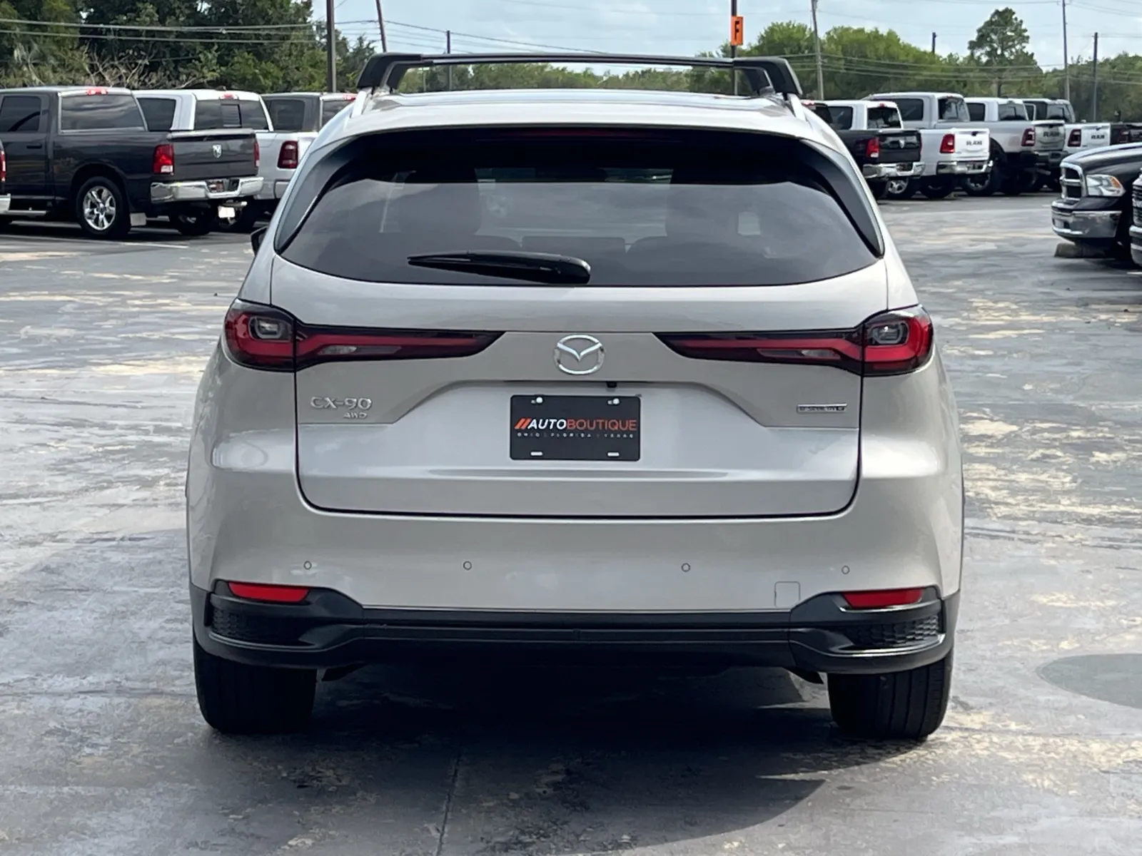 Mazda CX-90 photo 8