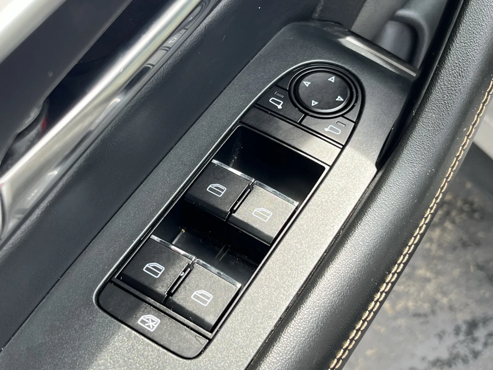 Mazda CX-90 photo 26