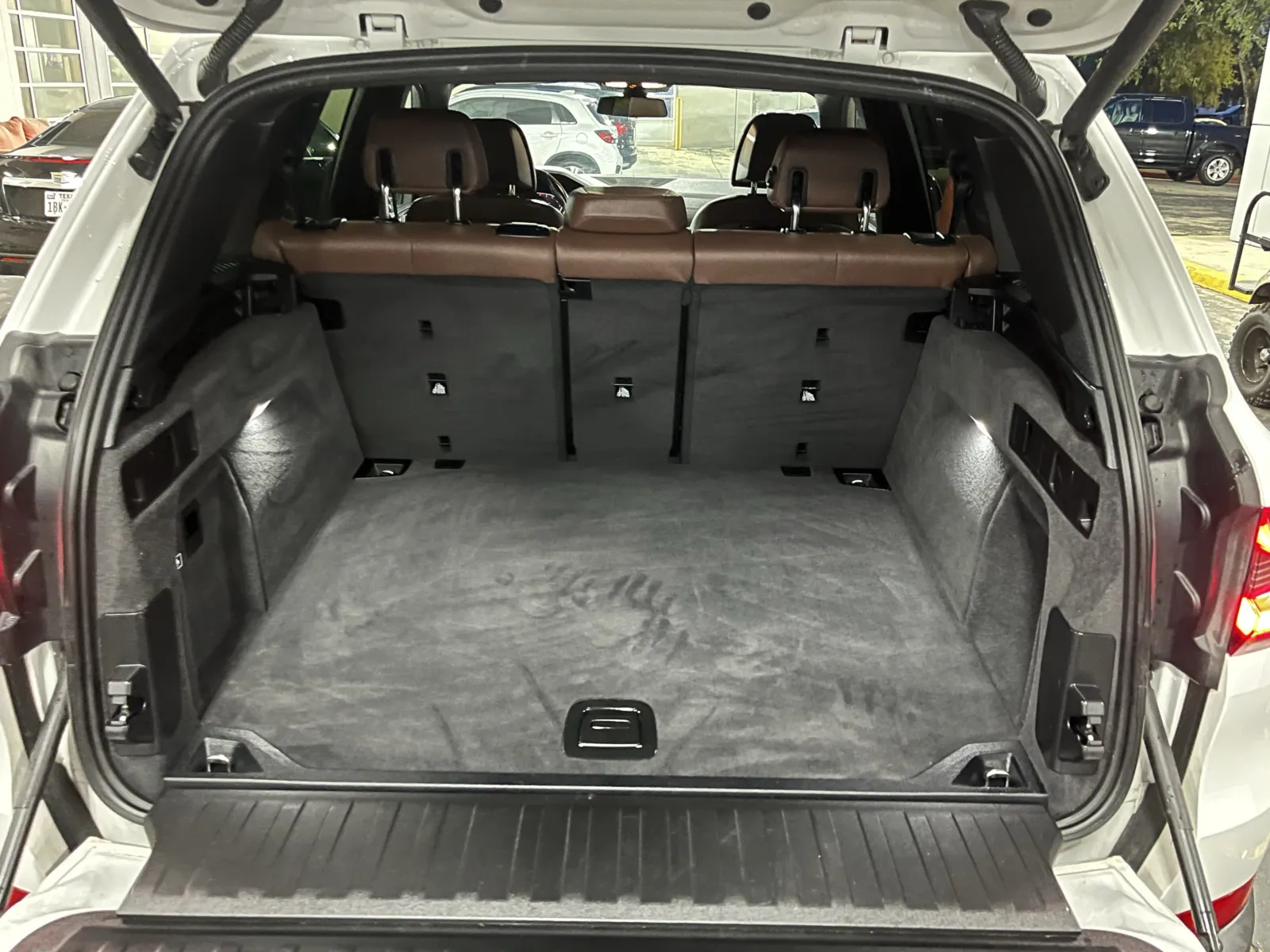 BMW X5 photo 11