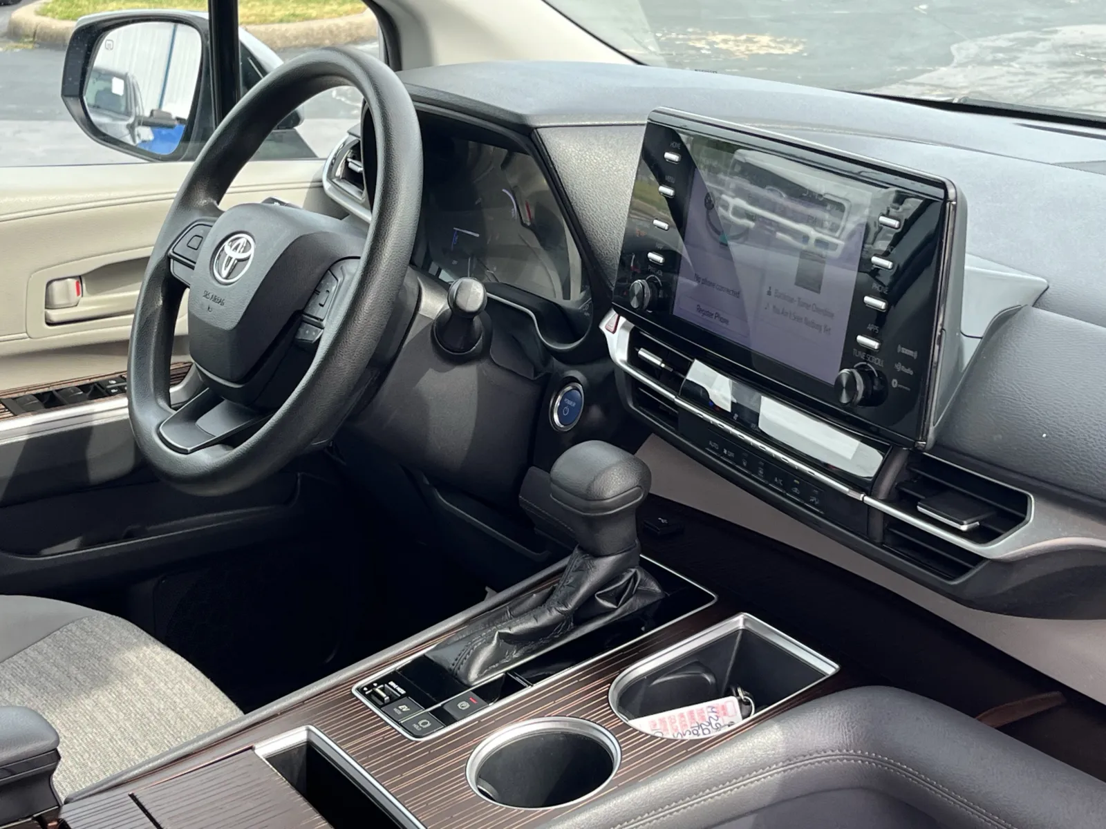 Toyota Sienna photo 13