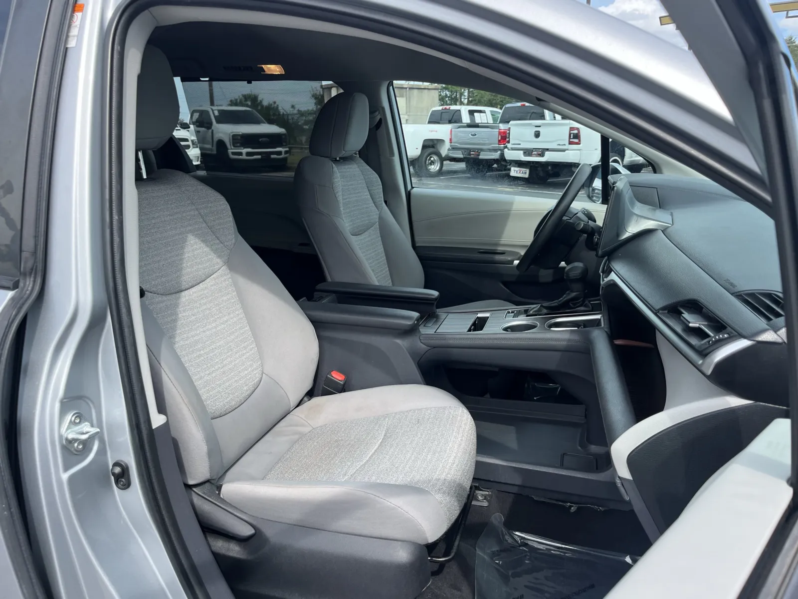 Toyota Sienna photo 25