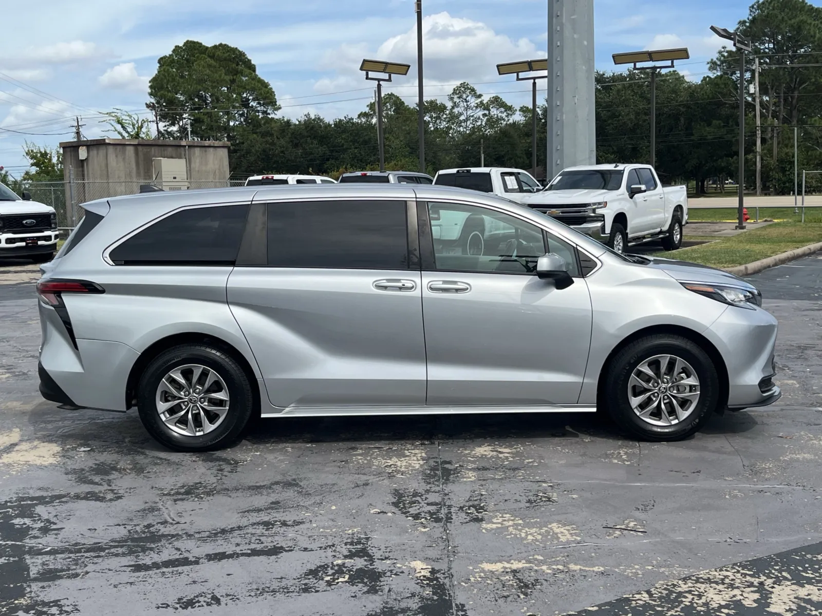 Toyota Sienna photo 10