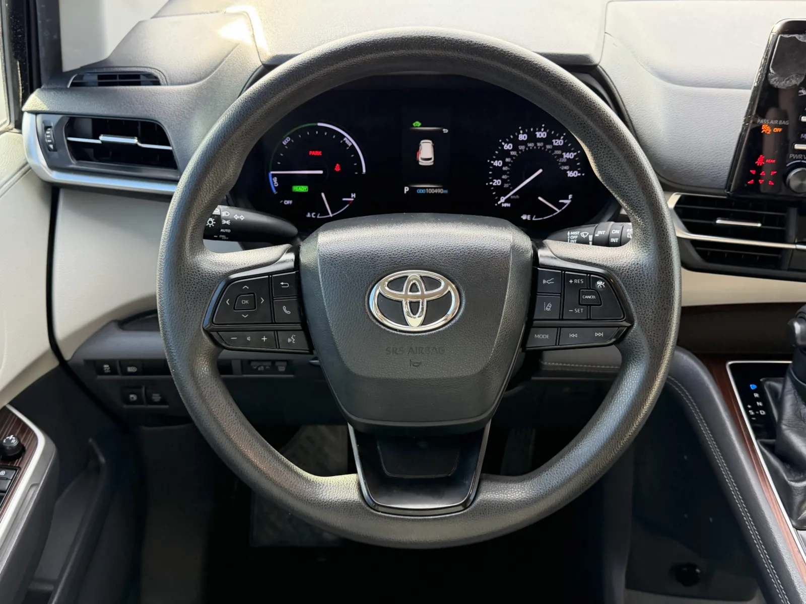 Toyota Sienna photo 6