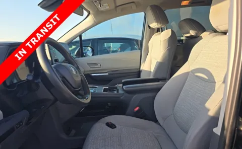 More photos of 2022 Toyota Sienna LE at Auto Boutique Texas, TX