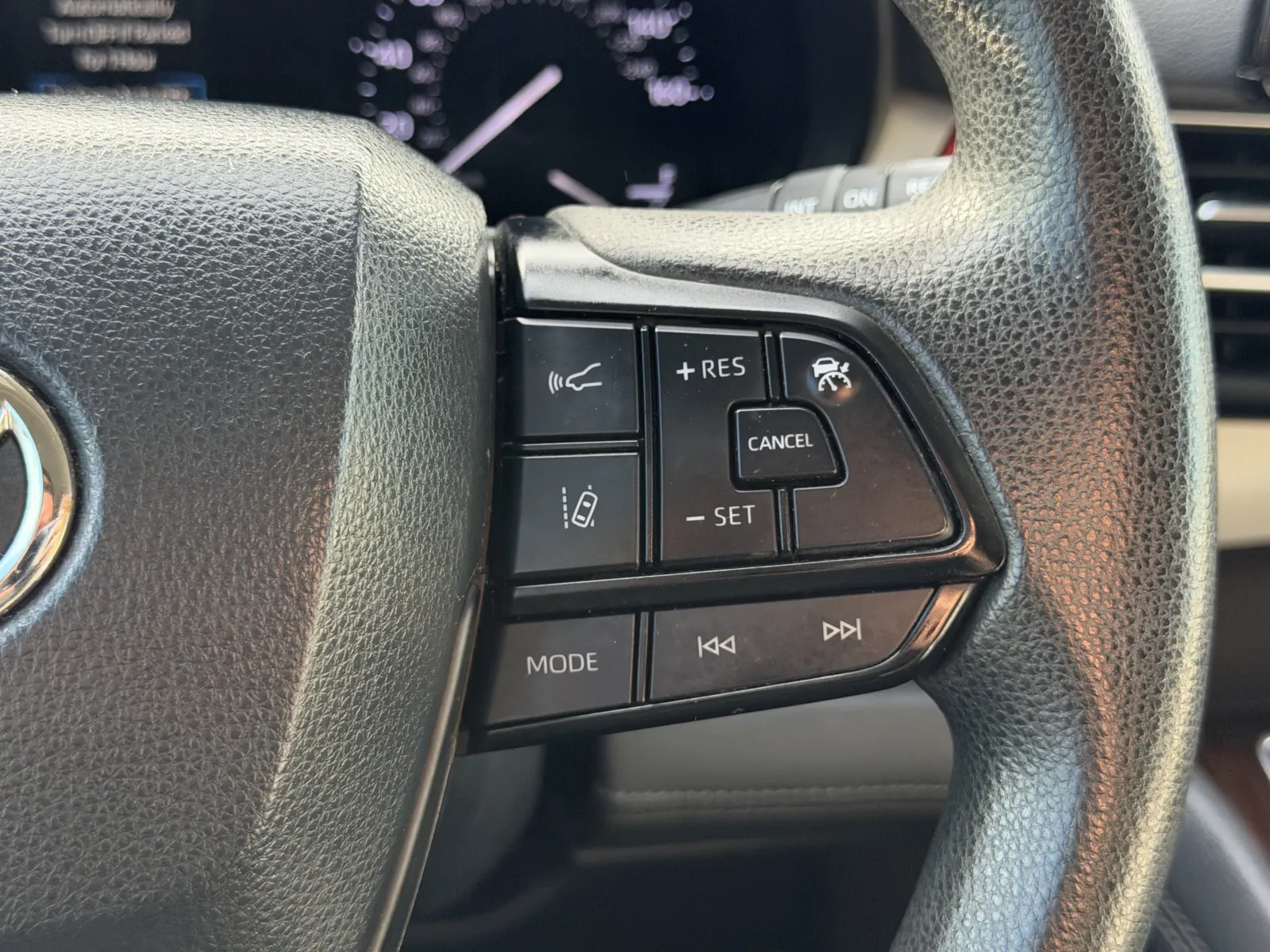 Toyota Sienna photo 8