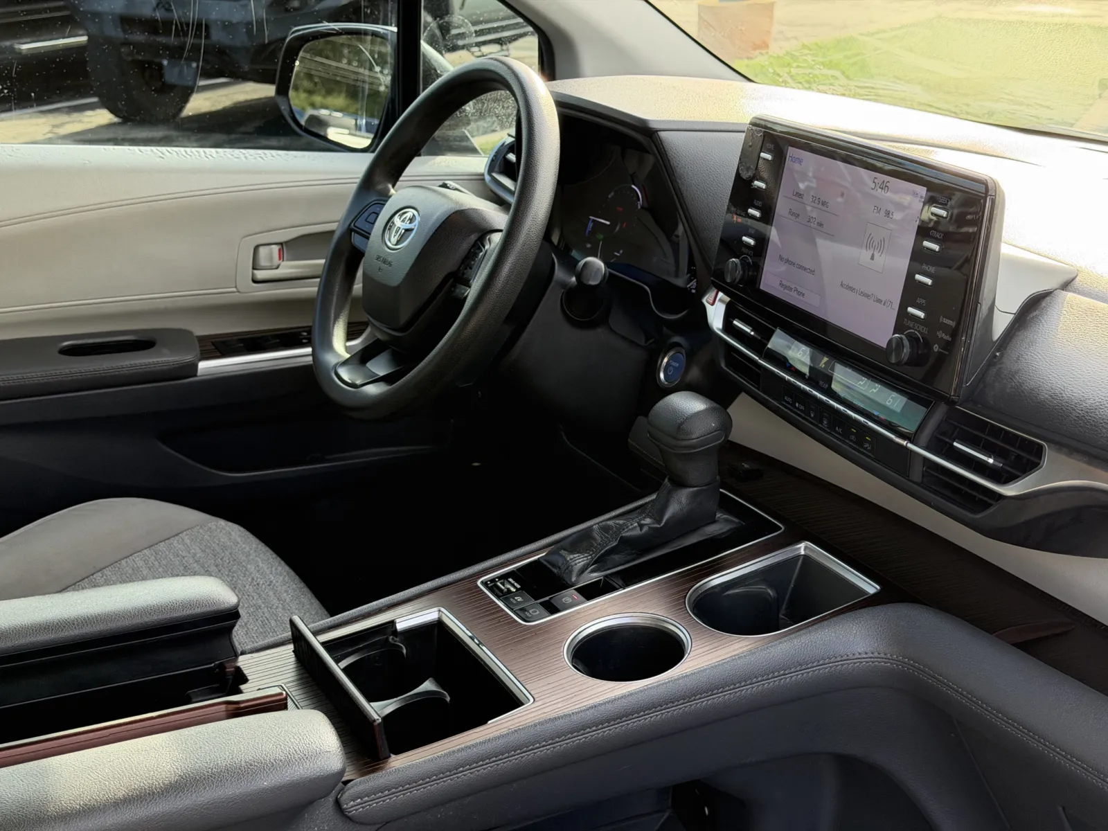 Toyota Sienna photo 18
