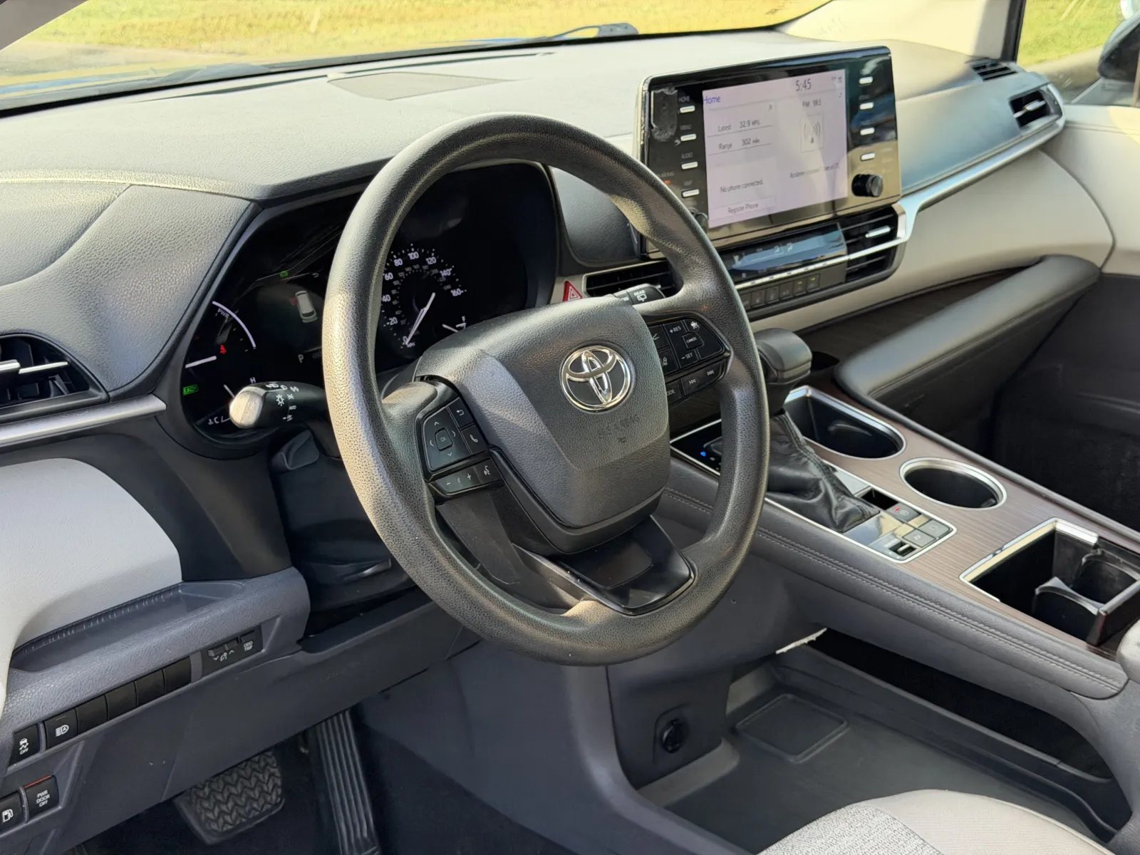 Toyota Sienna photo 16