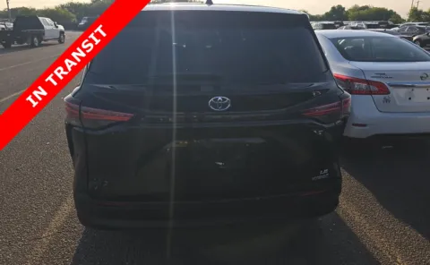 More photos of 2022 Toyota Sienna LE at Auto Boutique Texas, TX