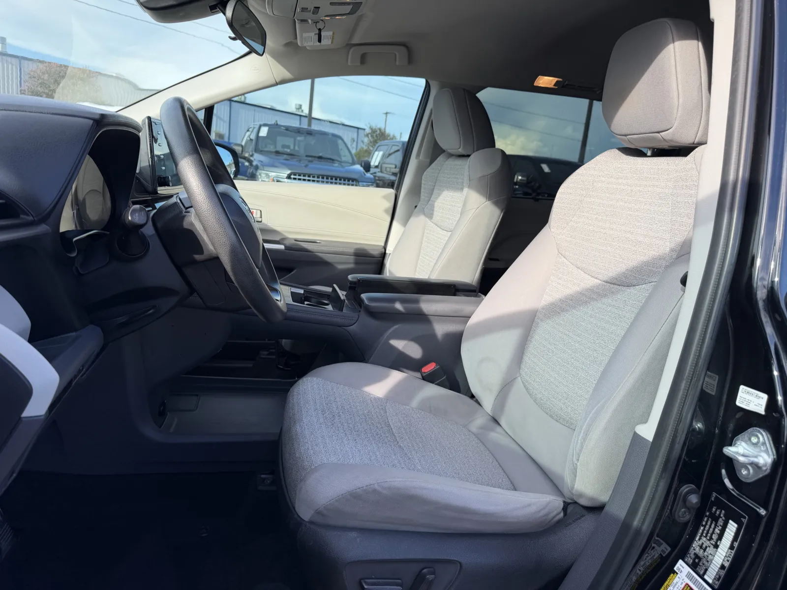 Toyota Sienna photo 17