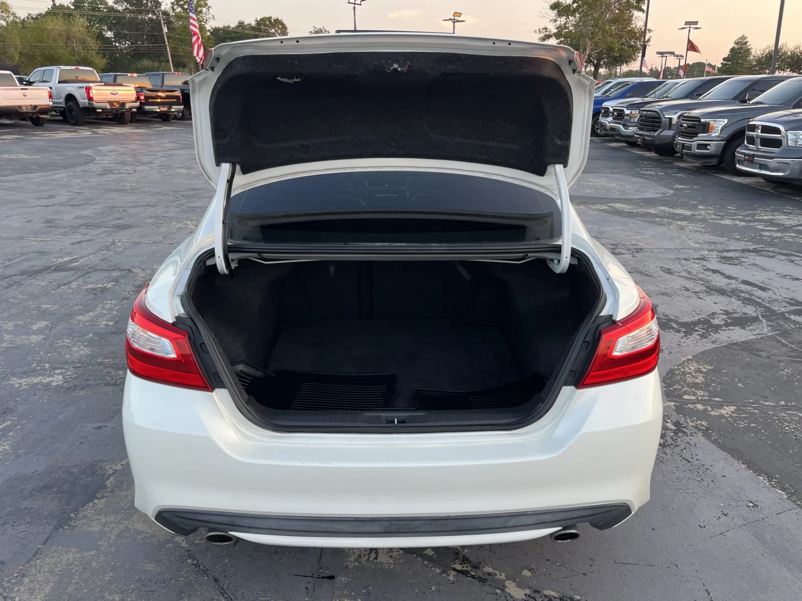 Nissan Altima photo 13