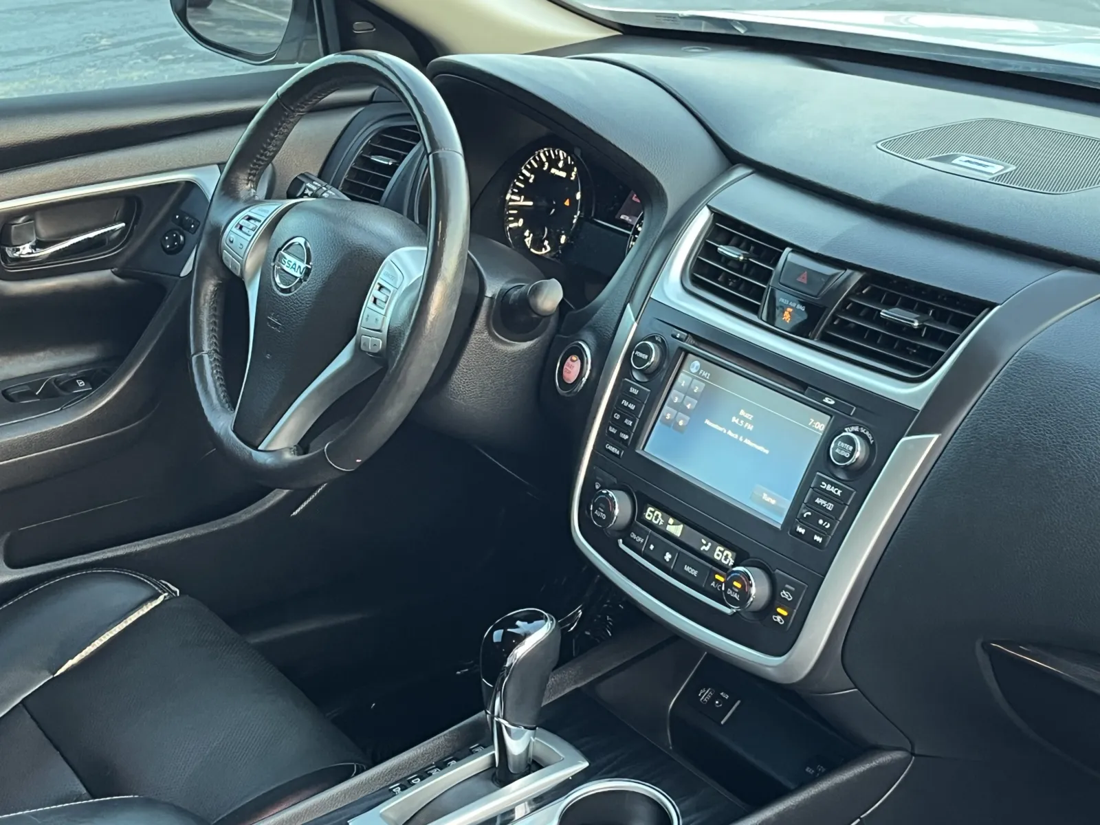 Nissan Altima photo 17