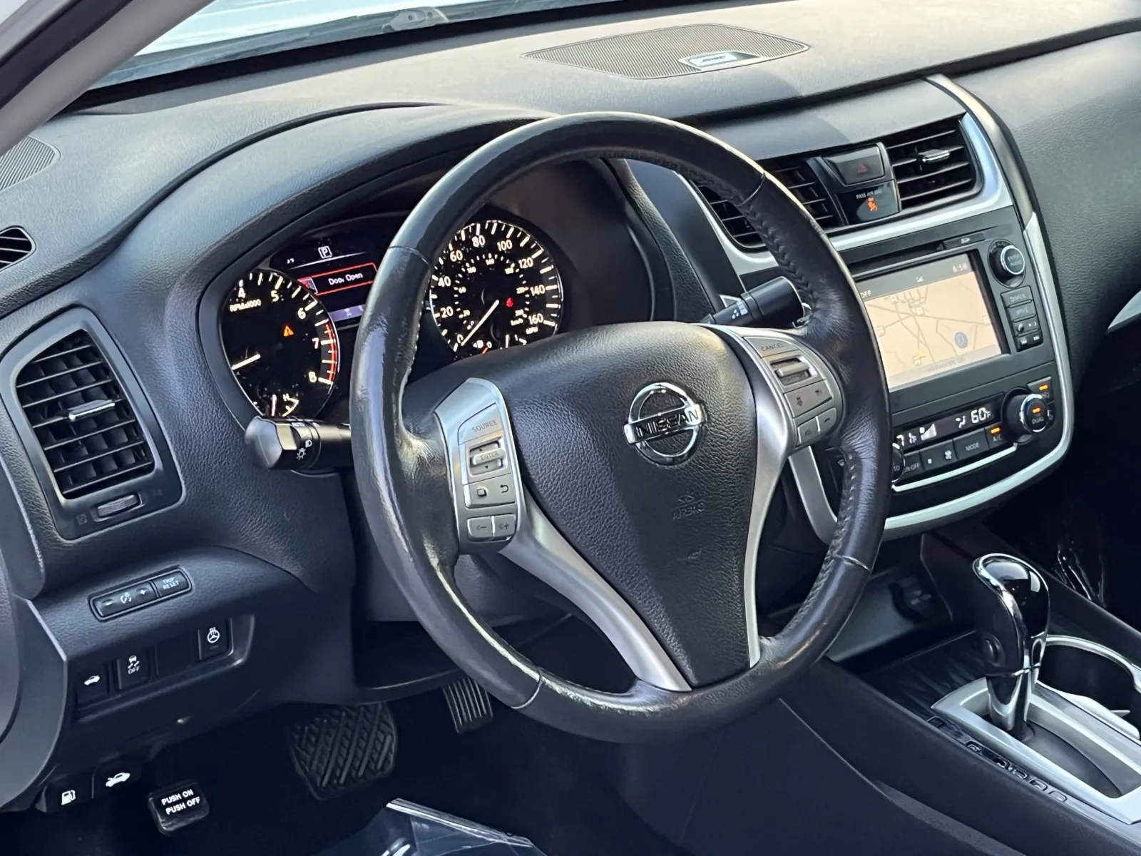 Nissan Altima photo 16