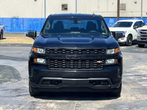 More photos of 2019 Chevrolet Silverado 1500 Custom at Auto Boutique Texas, TX