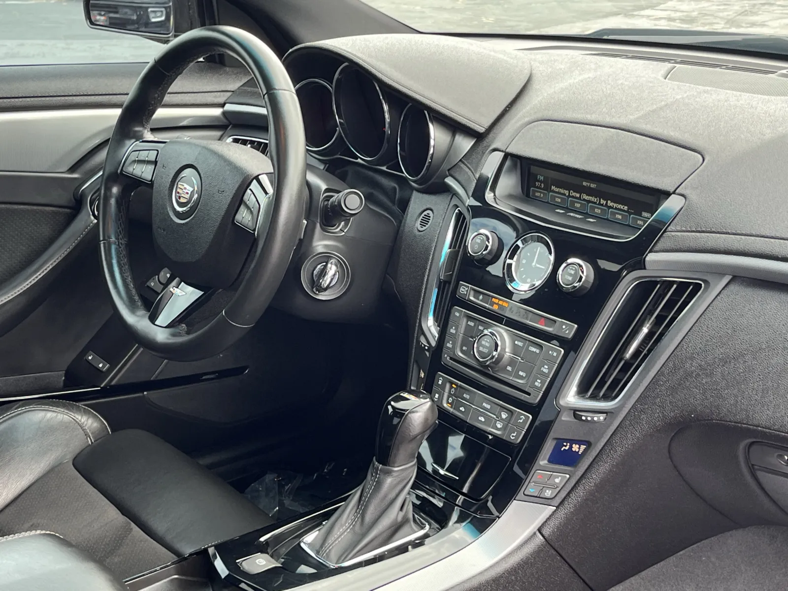Cadillac CTS-V Coupe photo 14