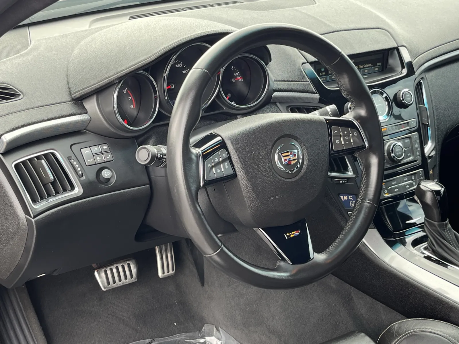 Cadillac CTS-V Coupe photo 13
