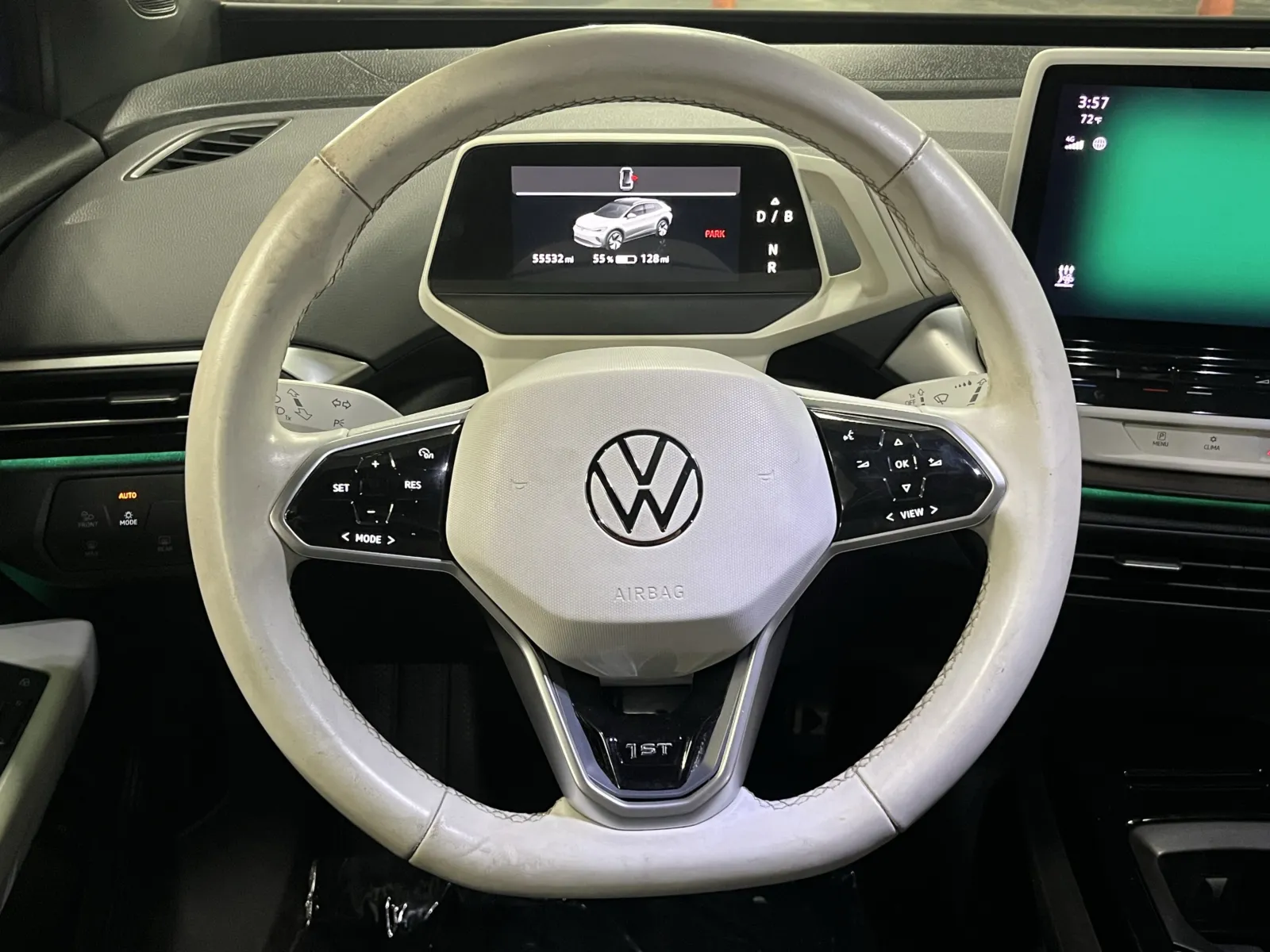 Volkswagen ID.4 photo 16