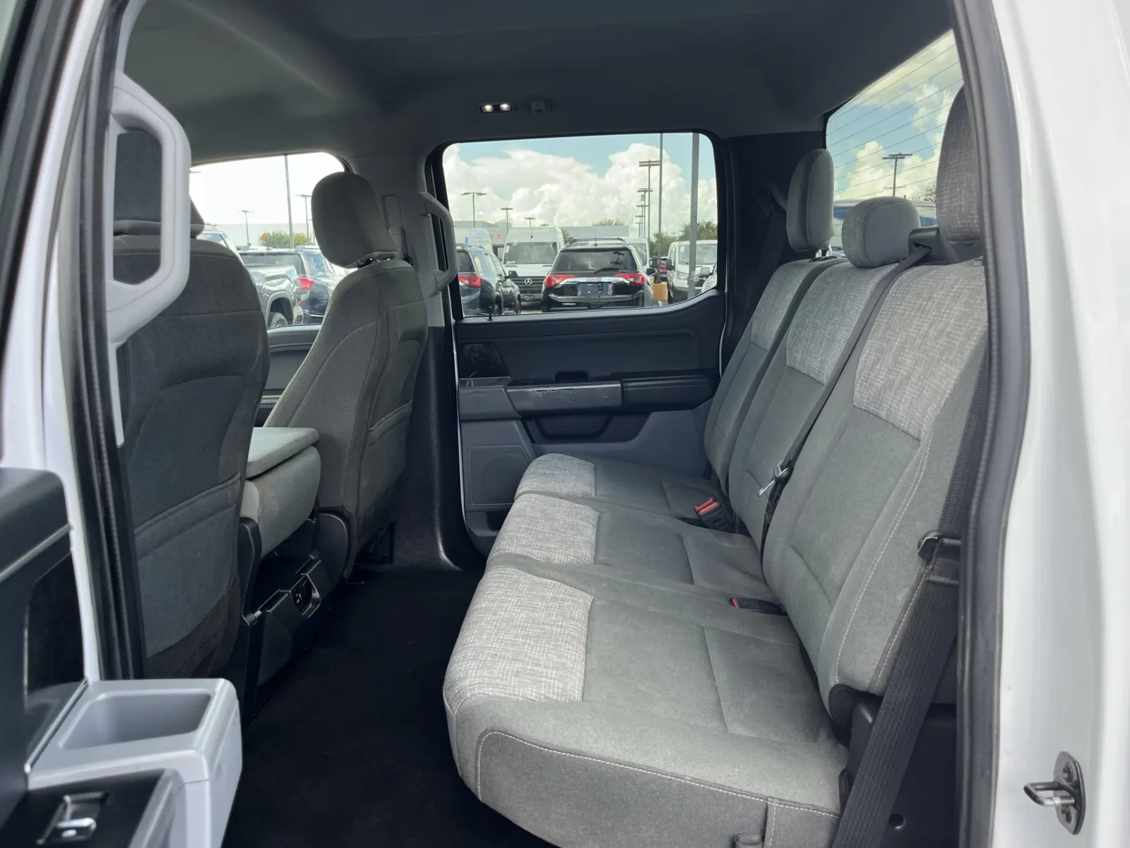 Ford F-150 photo 26