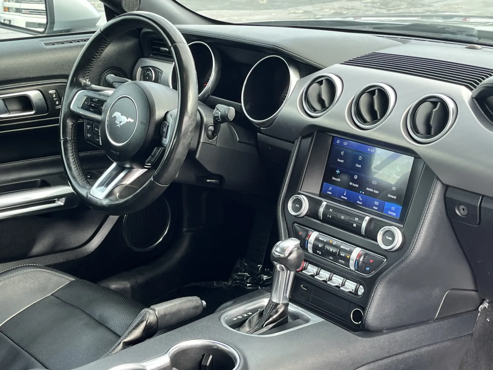 Ford Mustang photo 15
