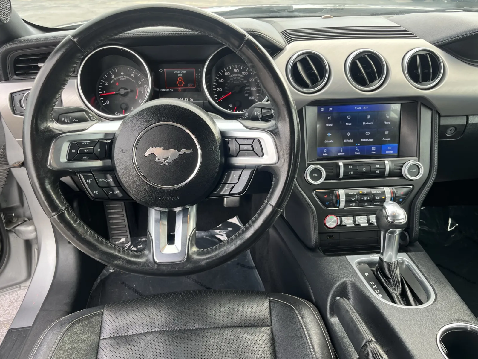 Ford Mustang photo 16