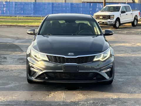 More photos of 2020 Kia Optima LX at Auto Boutique Texas, TX