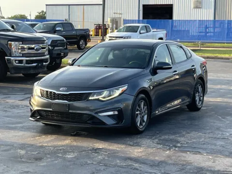 Photos of 2020 Kia Optima LX for sale in Alvin, TX at Auto Boutique Texas