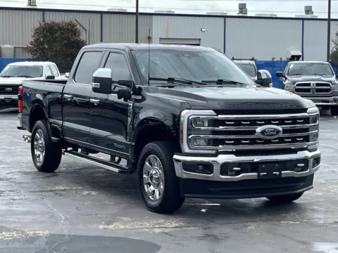 Another view of 2024 Ford Super Duty F-250 SRW LARIAT for sale in Alvin, TX at Auto Boutique Texas