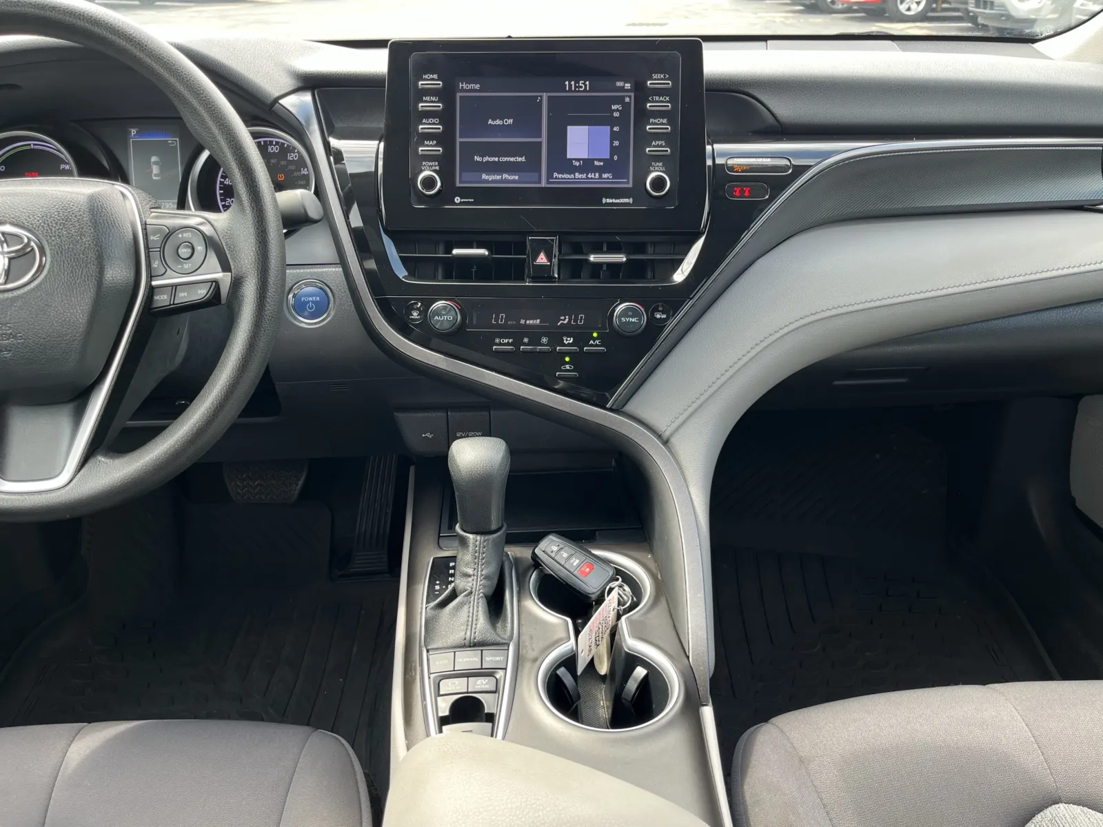 Toyota Camry photo 21