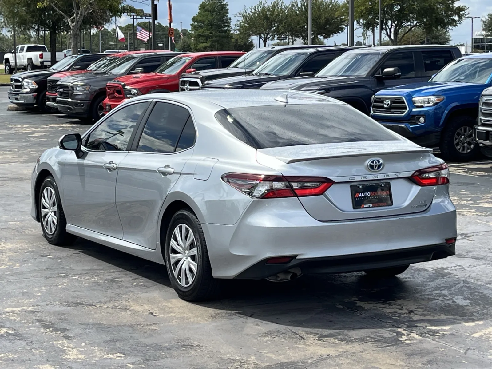 Toyota Camry photo 8