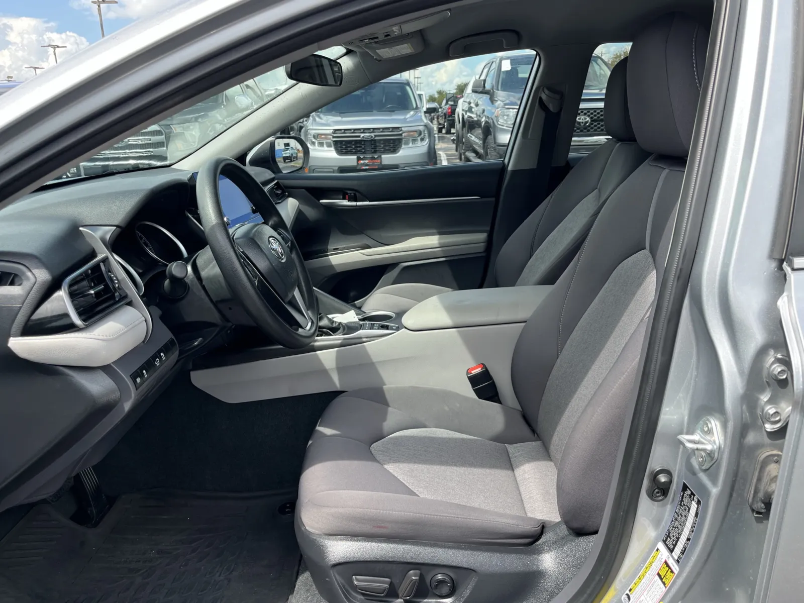 Toyota Camry photo 24