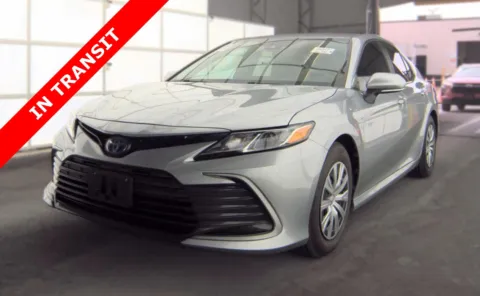 Silver 2023 Toyota Camry Hybrid LE for sale in Alvin, TX