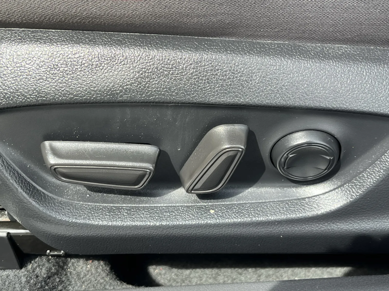 Toyota Camry photo 23