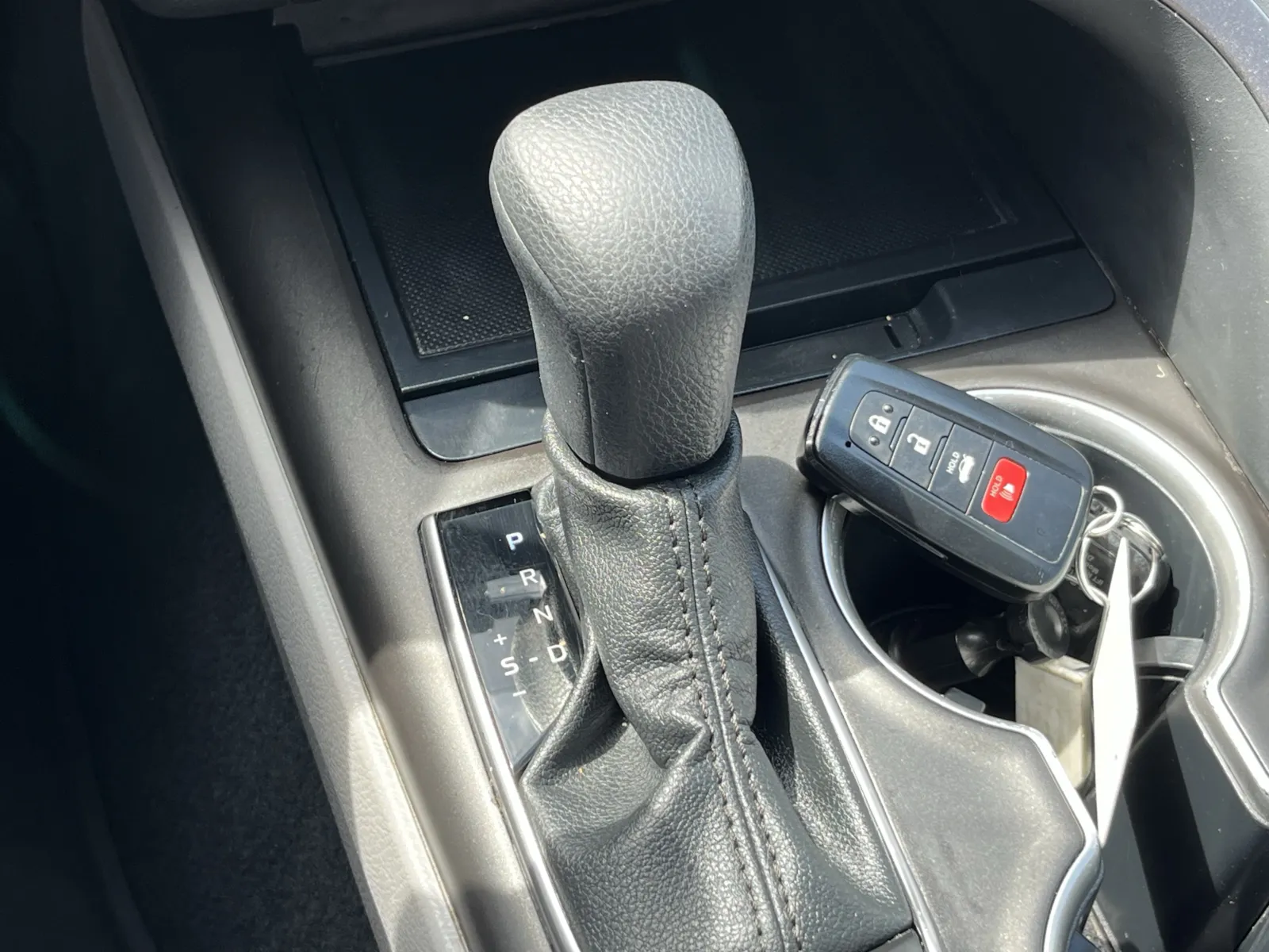 Toyota Camry photo 19