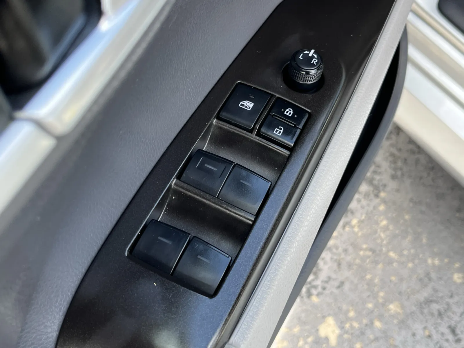 Toyota Camry photo 22