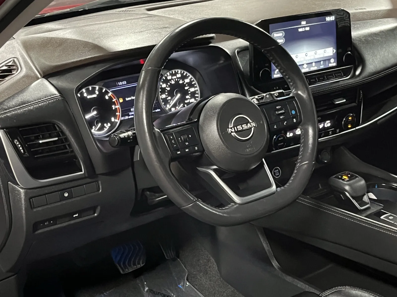 Nissan Rogue photo 12