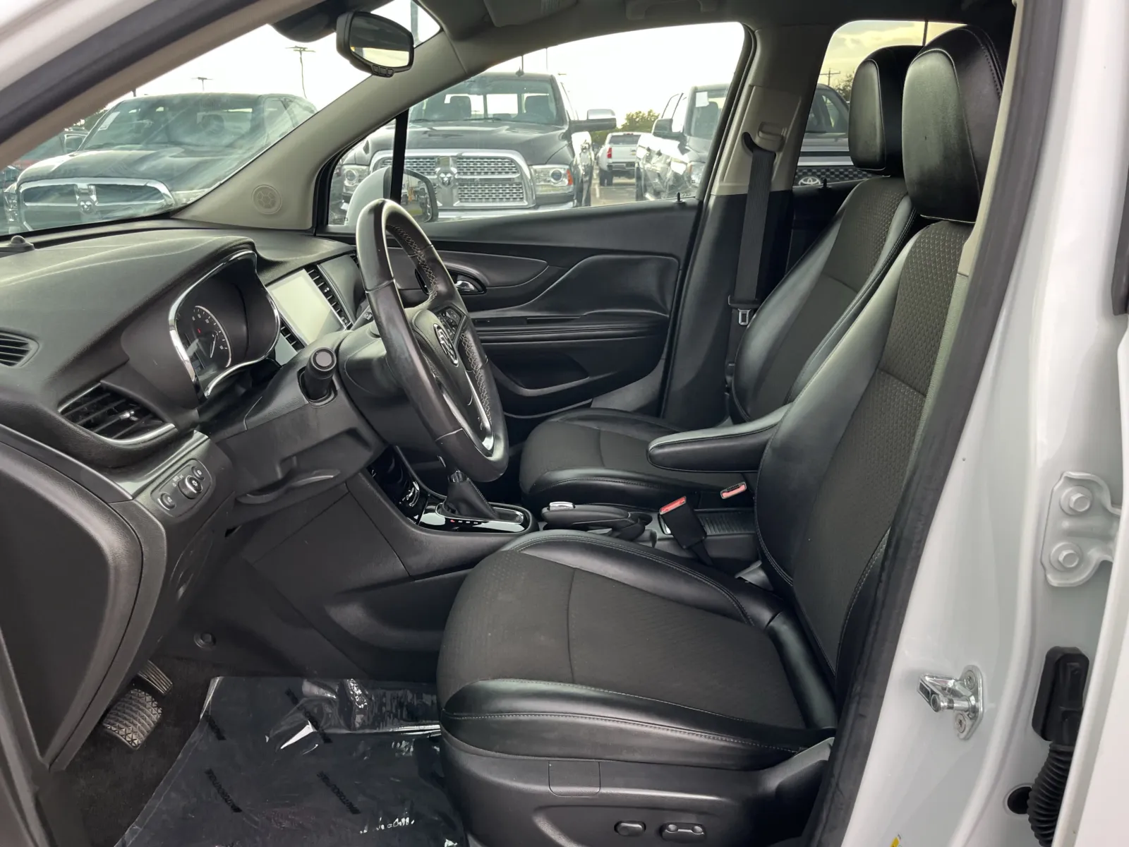 Buick Encore photo 24