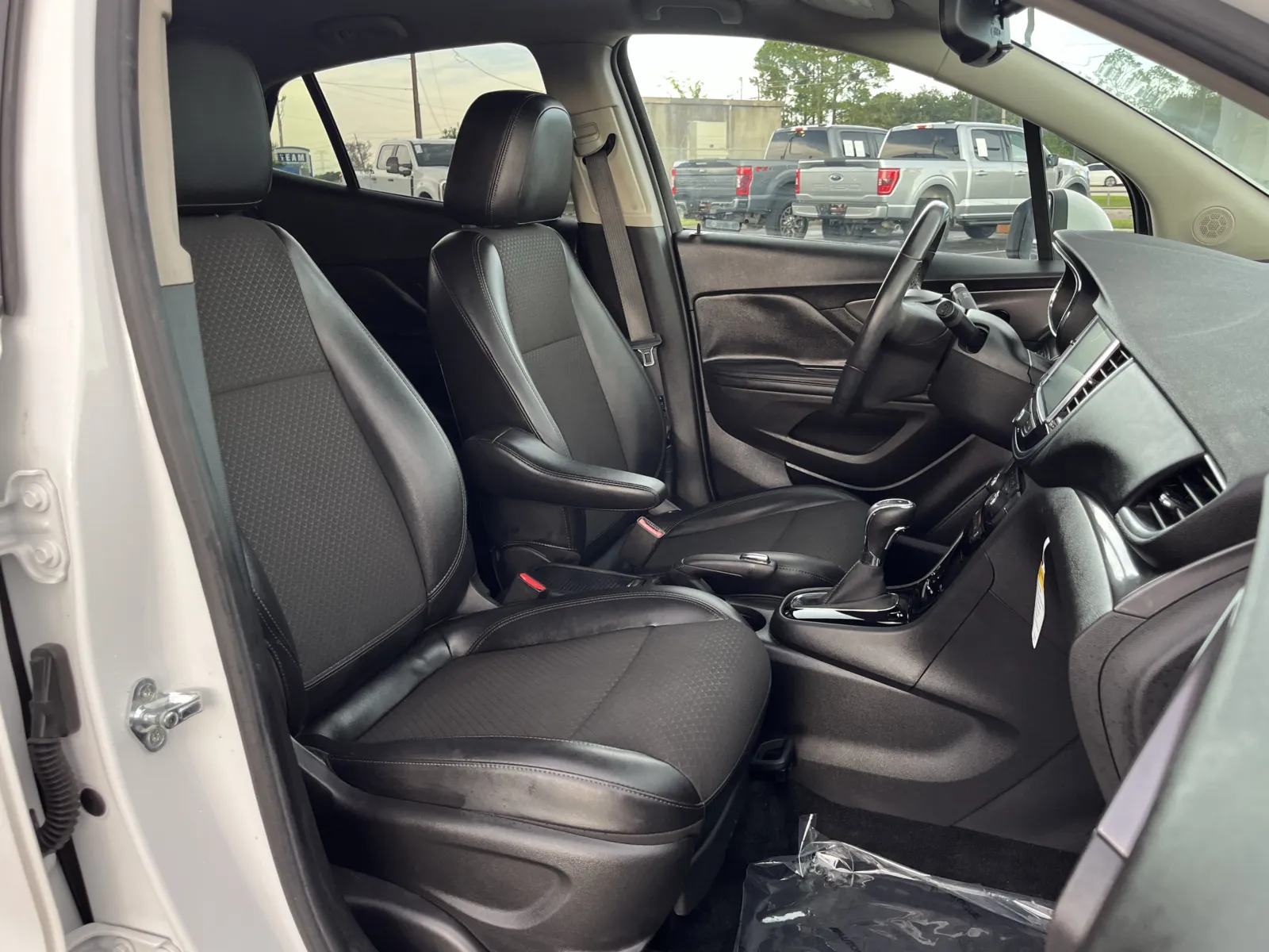 Buick Encore photo 25