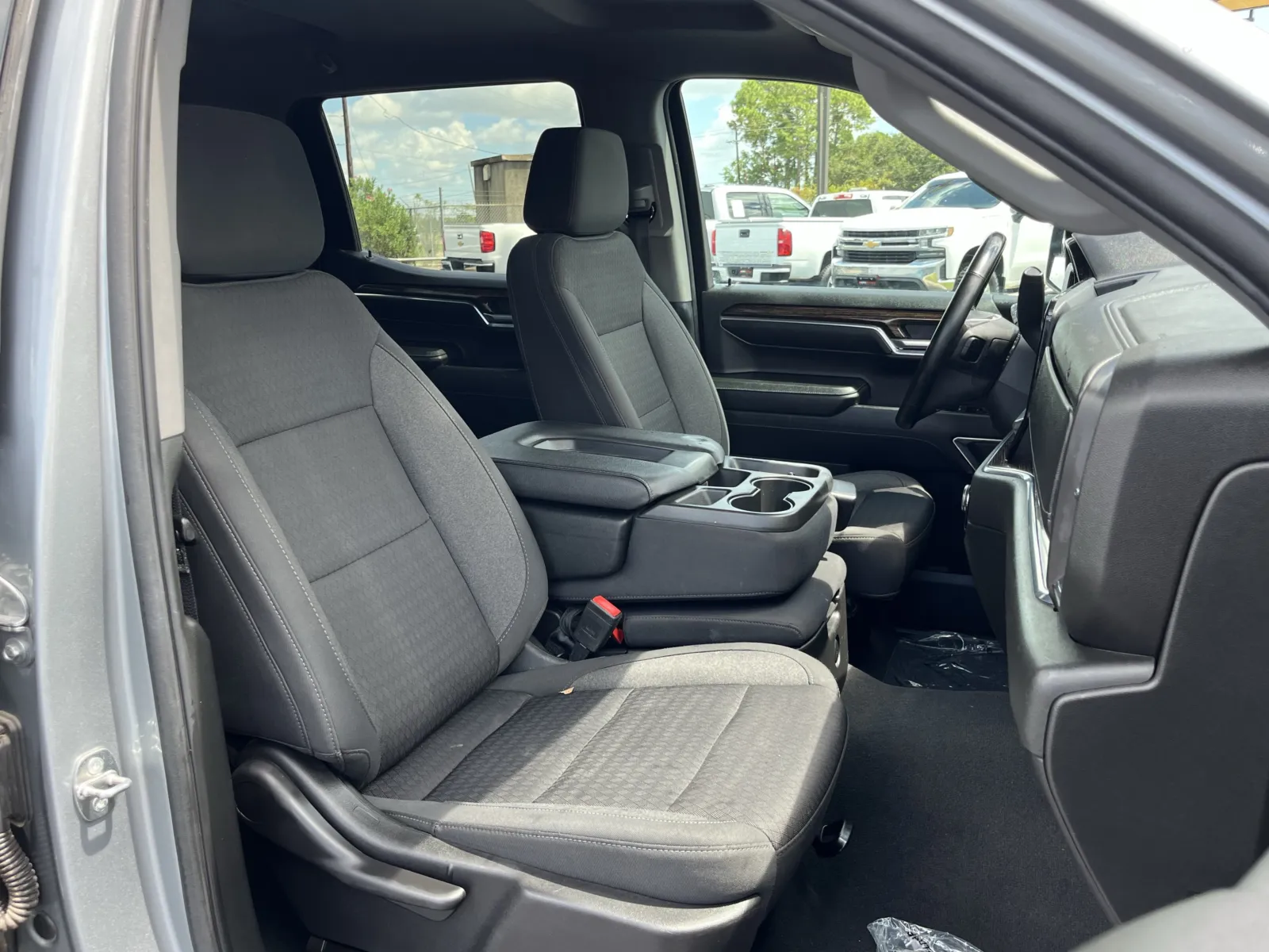 GMC Sierra photo 25
