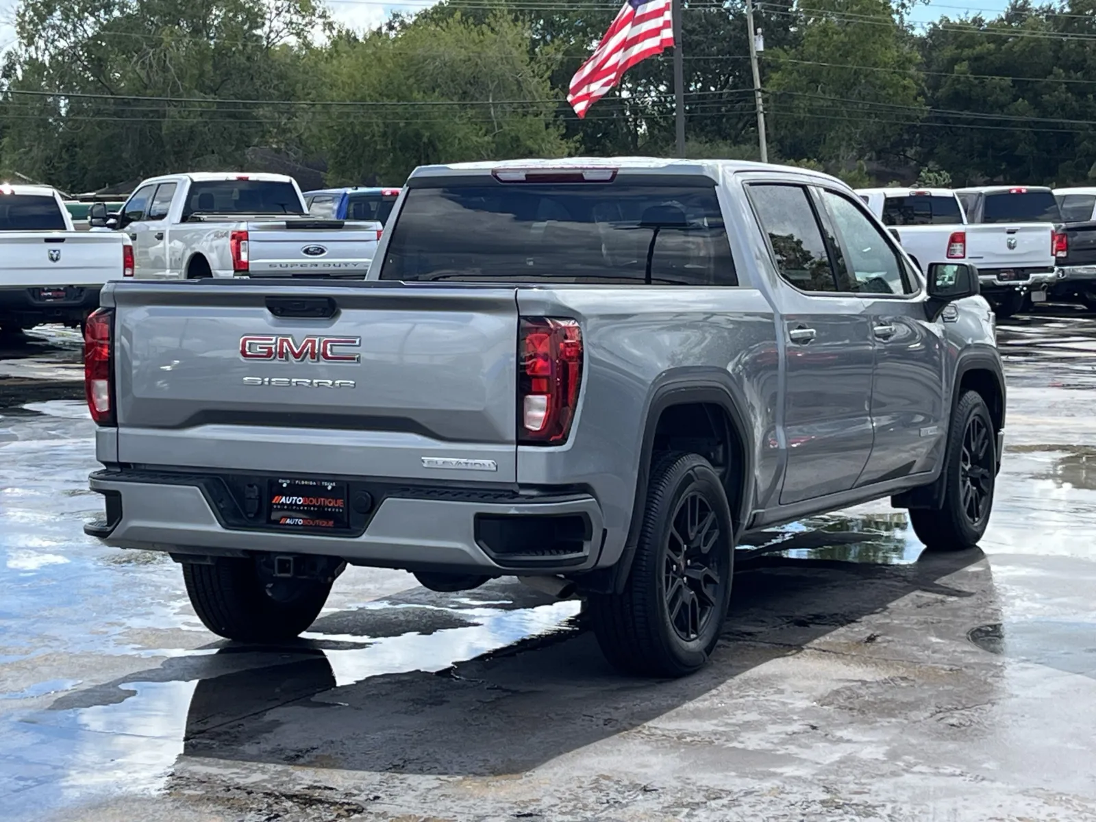 GMC Sierra photo 8