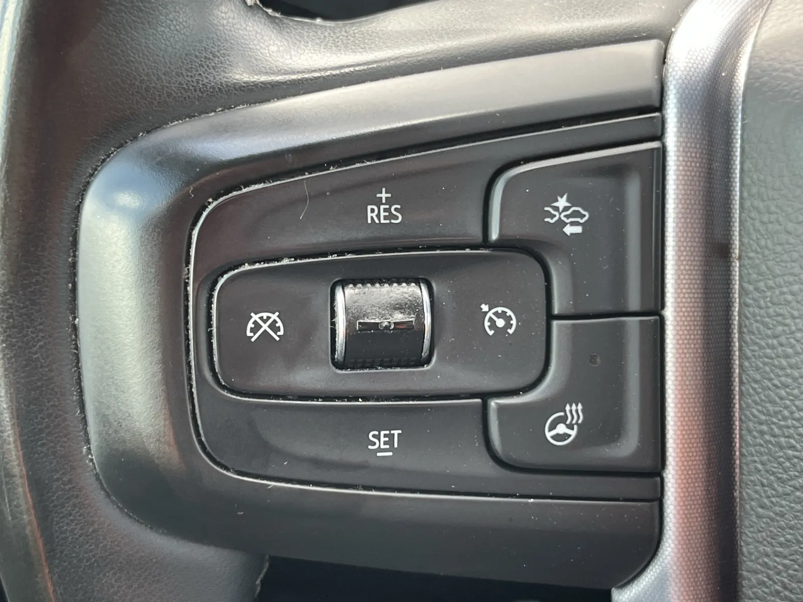GMC Sierra photo 16