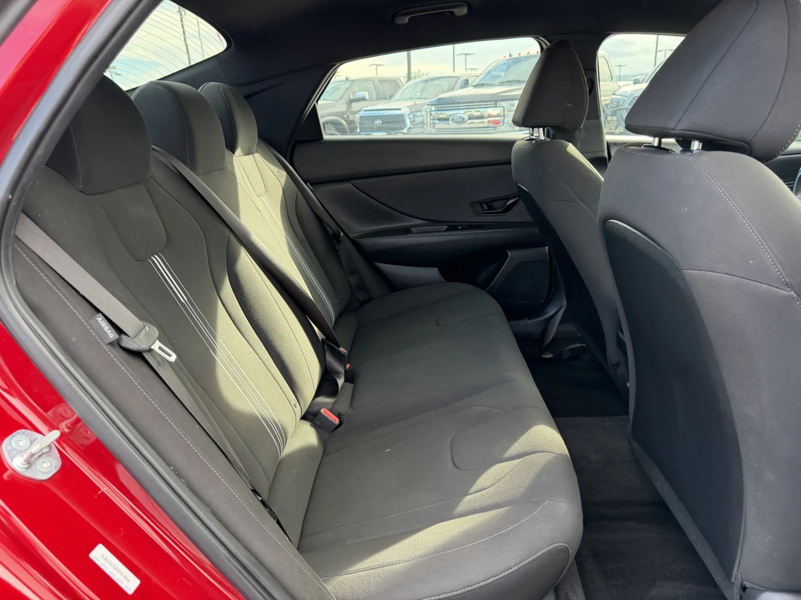 Hyundai Elantra photo 23