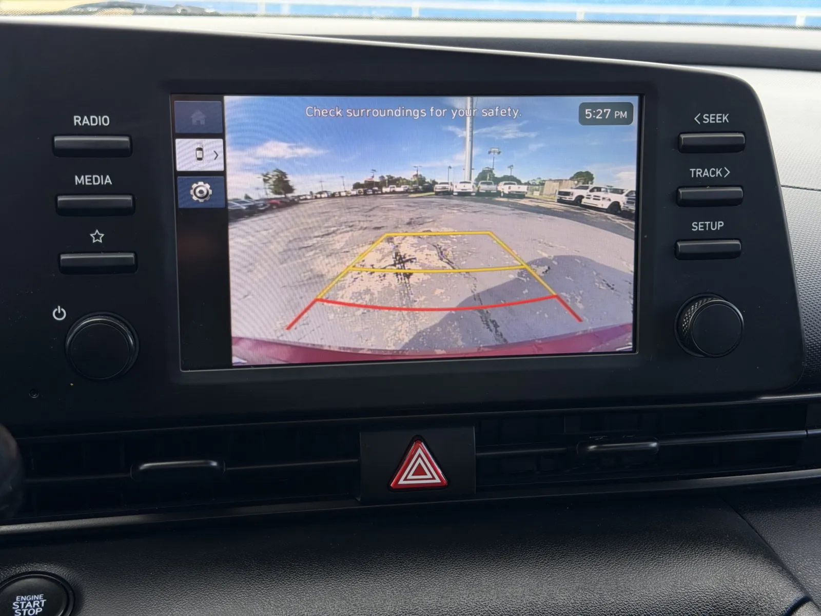 Hyundai Elantra photo 10