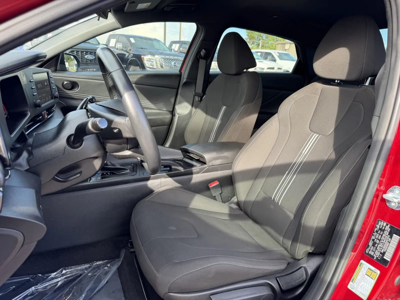 Hyundai Elantra photo 17
