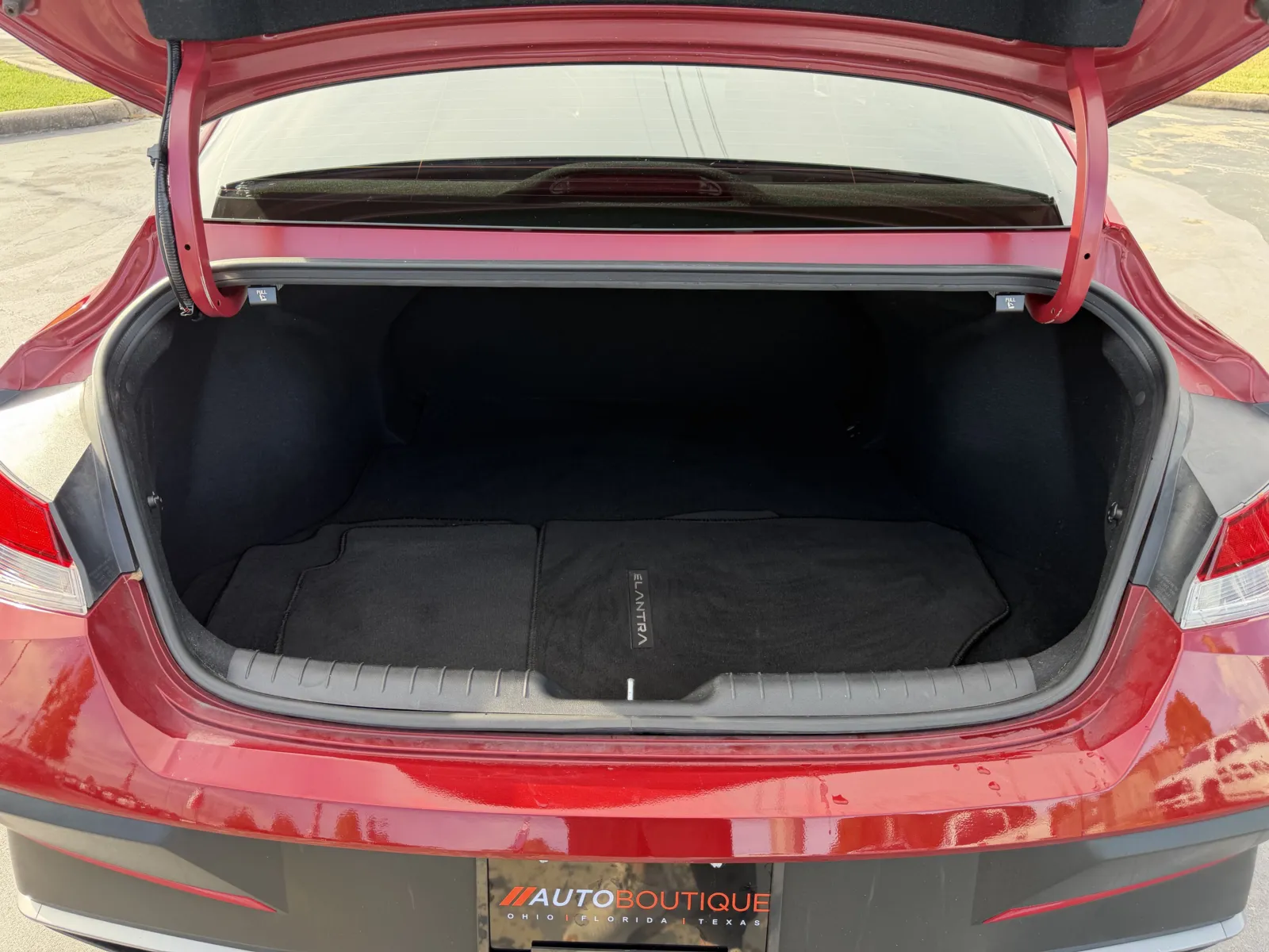 Hyundai Elantra photo 24